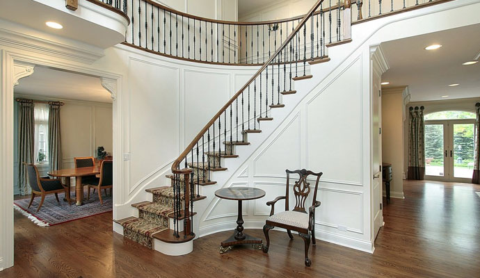 Foyer Design with Wooden Panels